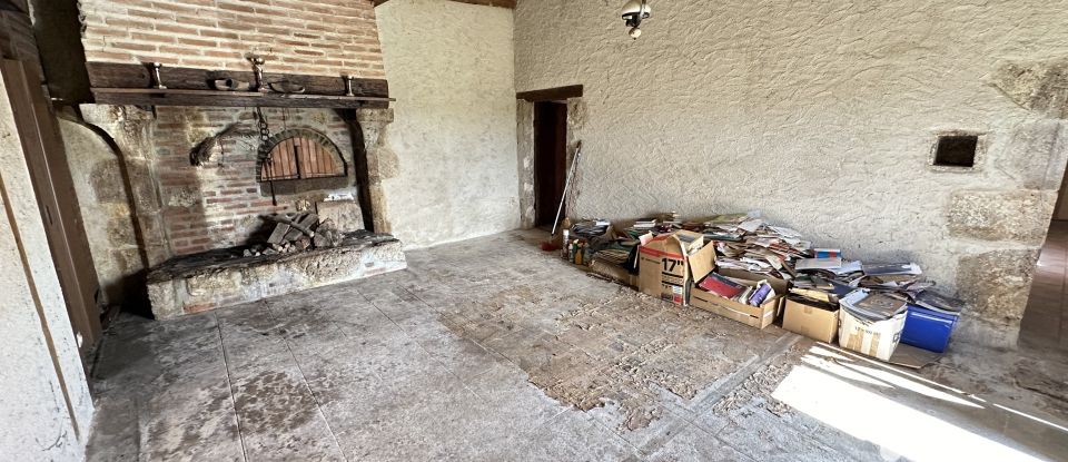 Traditional house 4 rooms of 100 m² in Varennes-sur-Tèche (03220)