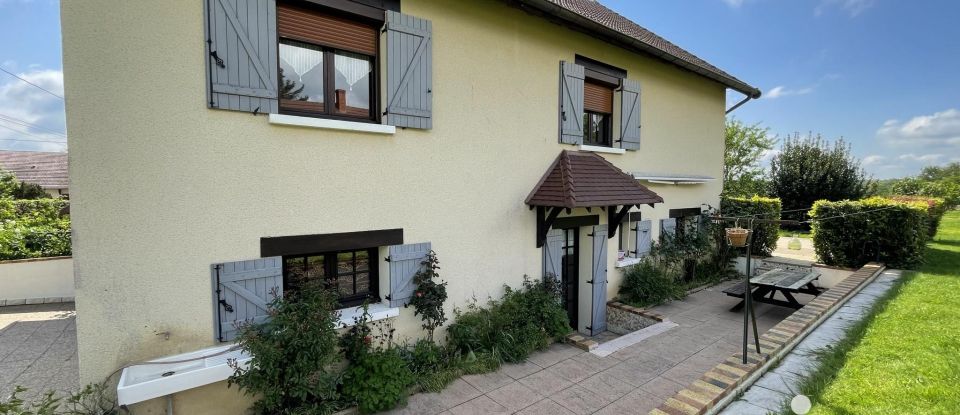Maison 6 pièces de 133 m² à Lessard-en-Bresse (71440)