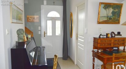 House 7 rooms of 127 m² in Niort (79000)