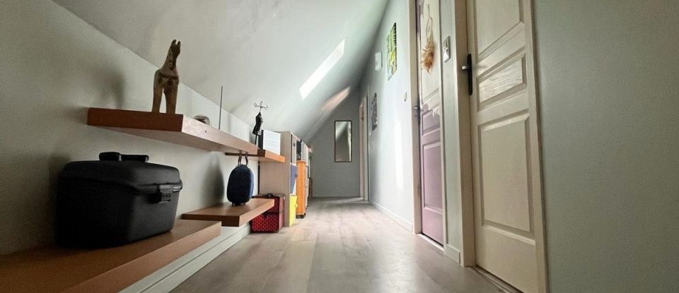 Maison 4 pièces de 108 m² à Coux et Bigaroque-Mouzens (24220)