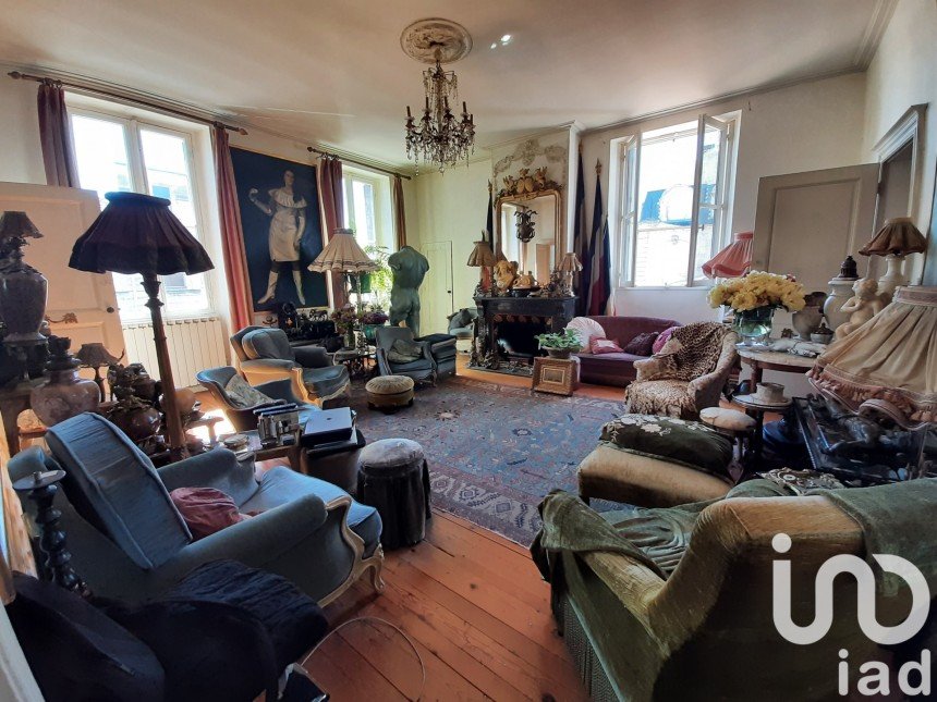 Appartement 7 pièces de 245 m² à Libourne (33500)