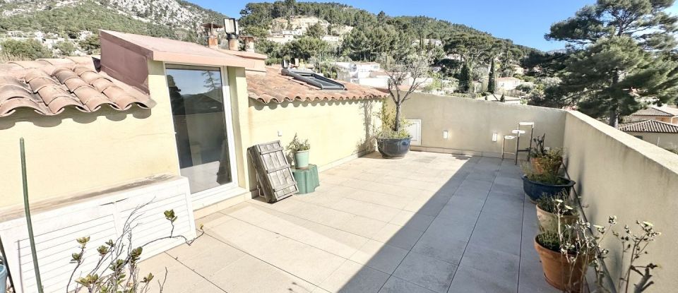 Apartment 3 rooms of 90 m² in Toulon (83100)