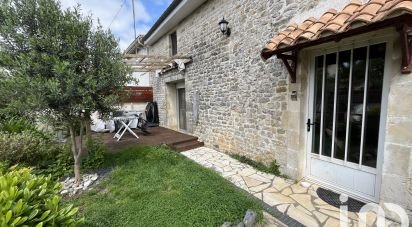 Village house 6 rooms of 150 m² in Fressines (79370)