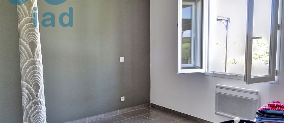 House 6 rooms of 130 m² in Biras (24310)