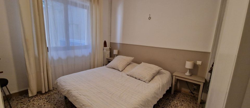 Appartement 2 pièces de 67 m² à Toulon (83000)