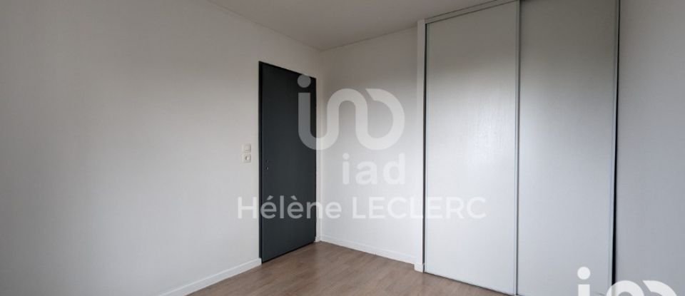Apartment 3 rooms of 65 m² in Lens (62300)