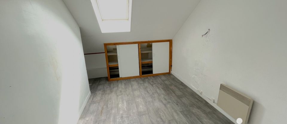 Apartment 3 rooms of 83 m² in Lille (59800)