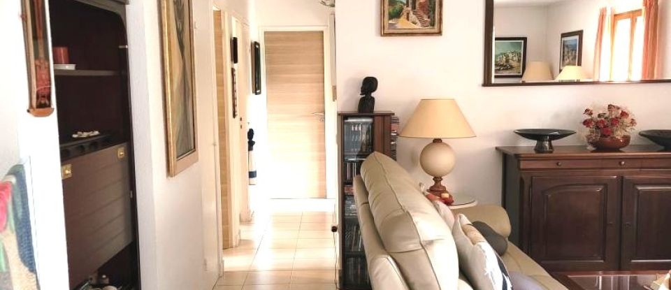 House 6 rooms of 136 m² in Mougins (06250)