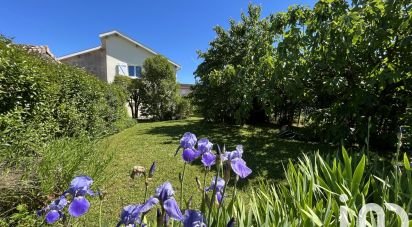 Traditional house 5 rooms of 175 m² in Saint-Loubès (33450)