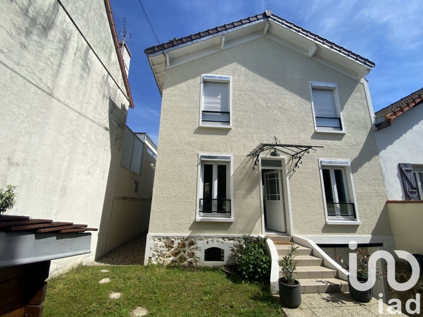 Maison 7 pièces de 172 m² à Saint-Maur-des-Fossés (94210)