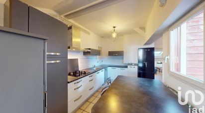 Apartment 6 rooms of 166 m² in Le Chambon-Feugerolles (42500)