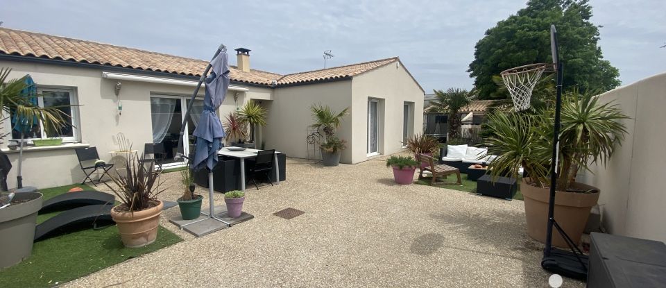 House 4 rooms of 99 m² in Vérines (17540)