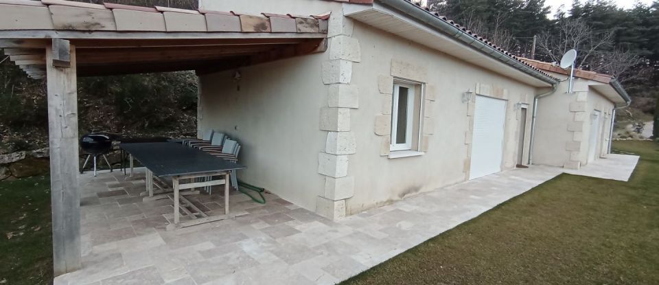 House 6 rooms of 150 m² in Silhac (07240)