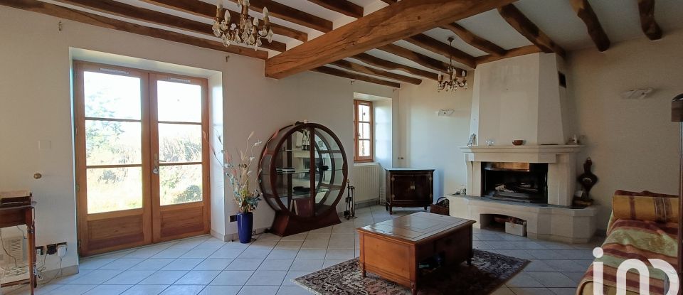 Country house 5 rooms of 195 m² in Berneuil (87300)