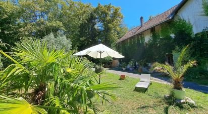 House 6 rooms of 240 m² in Vétraz-Monthoux (74100)