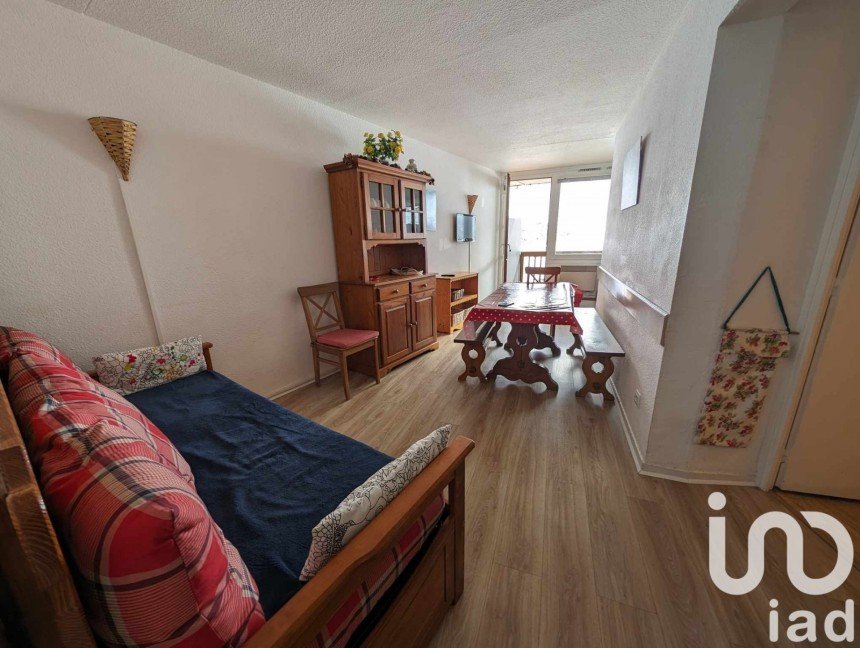 Apartment 2 rooms of 46 m² in LA MONGIE (65200)