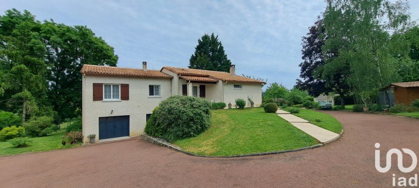 Country house 4 rooms of 130 m² in Saint-Germain-du-Salembre (24190)