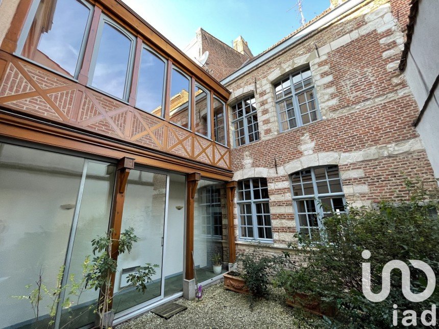 Town house 9 rooms of 300 m² in Lille (59800)