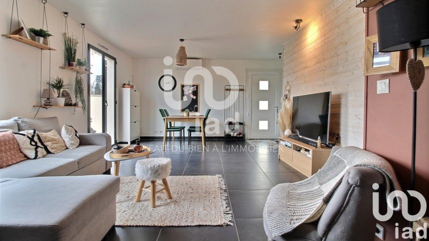 House 5 rooms of 84 m² in Solers (77111)