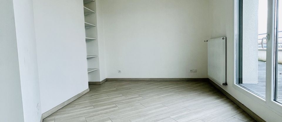 Apartment 5 rooms of 102 m² in Reims (51100)