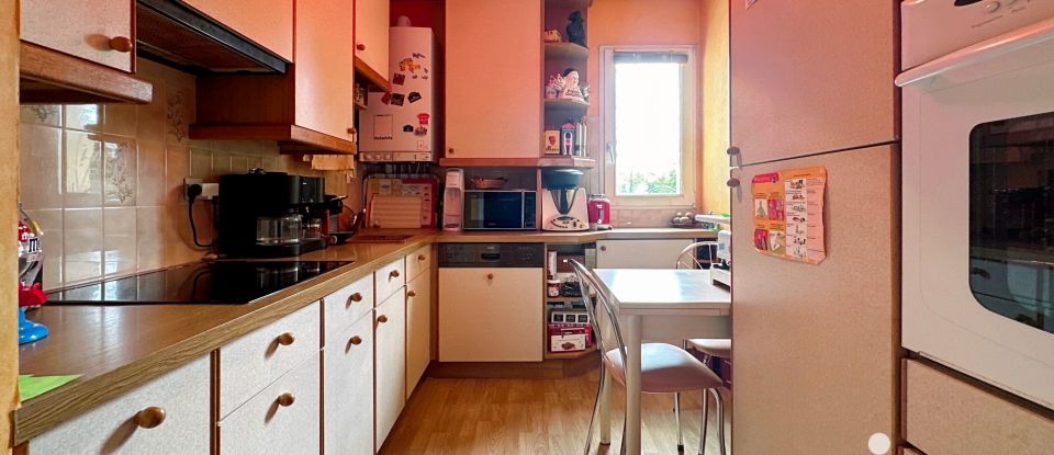 Apartment 4 rooms of 82 m² in Rennes (35000)