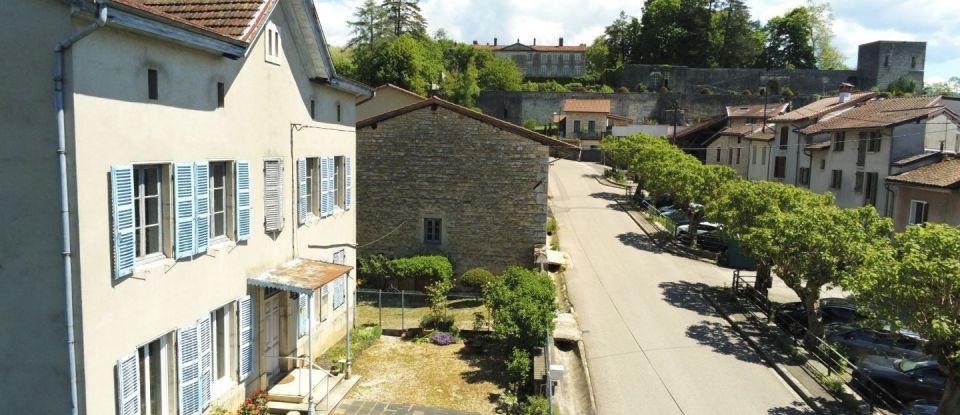 House 11 rooms of 299 m² in Poncin (01450)