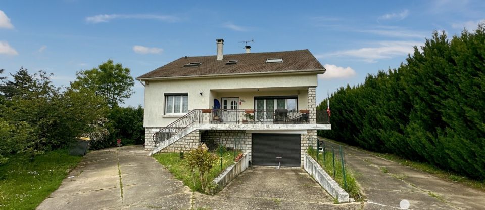 House 8 rooms of 225 m² in Souppes-sur-Loing (77460)