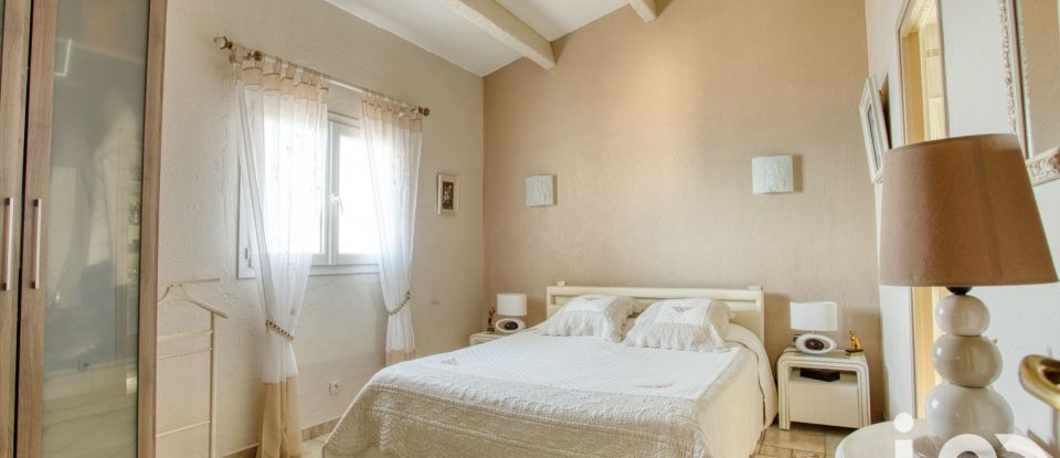 Maison traditionnelle 5 pièces de 204 m² à Saint-Raphaël (83530)