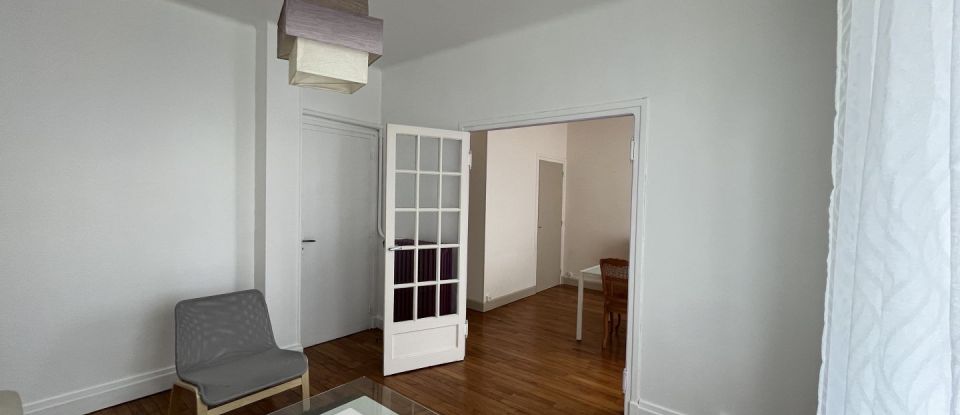 Apartment 4 rooms of 93 m² in Dijon (21000)