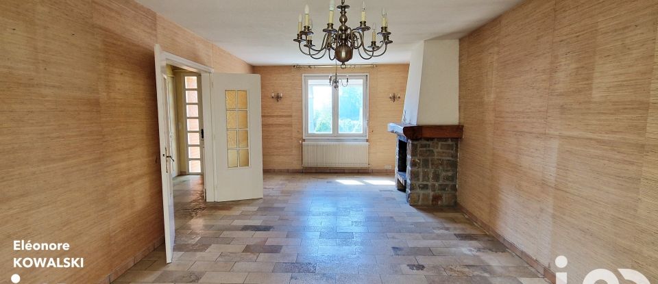 Maison traditionnelle 10 pièces de 165 m² à Avesnes-le-Comte (62810)