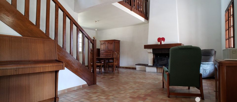 Maison traditionnelle 5 pièces de 130 m² à Montfort-le-Gesnois (72450)
