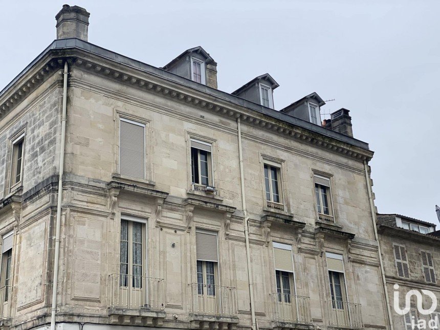 Appartement 2 pièces de 51 m² à Rochefort (17300)