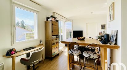 Appartement 2 pièces de 43 m² à Rezé (44400)