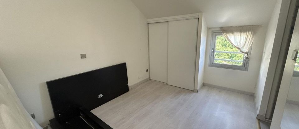 Appartement 2 pièces de 33 m² à Saint-Denis (97400)