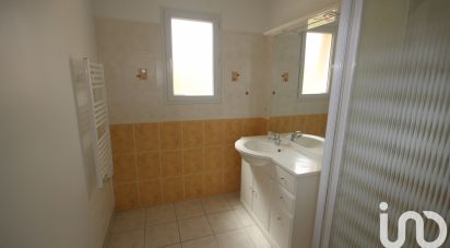 Town house 4 rooms of 85 m² in Tonnay-Charente (17430)