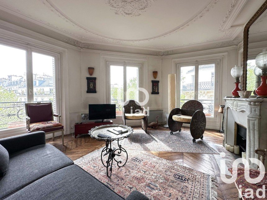 Appartement 4 pièces de 74 m² à Paris (75018)