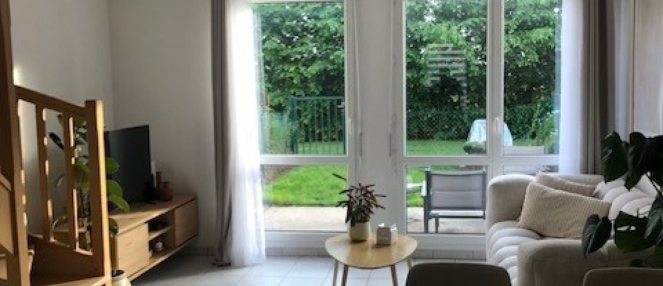 Town house 2 rooms of 49 m² in Le Neubourg (27110)