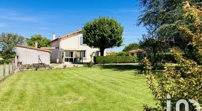House 7 rooms of 150 m² in Verteuil-sur-Charente (16510)