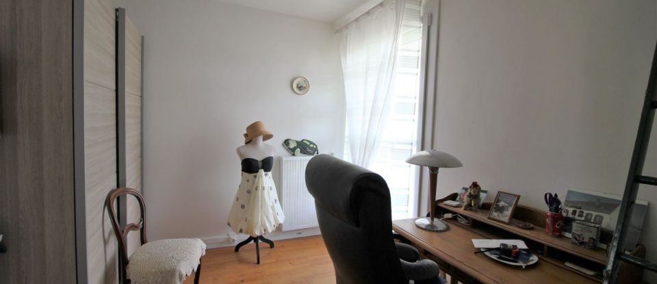 House 5 rooms of 93 m² in Boussy-Saint-Antoine (91800)