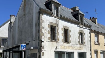 Maison 9 pièces de 180 m² à Guilvinec (29730)
