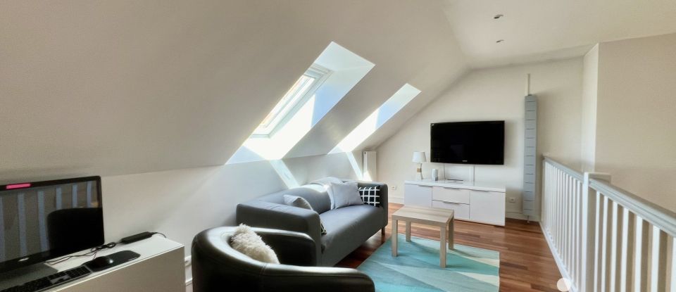 House 7 rooms of 161 m² in Saint-Arnoult-en-Yvelines (78730)