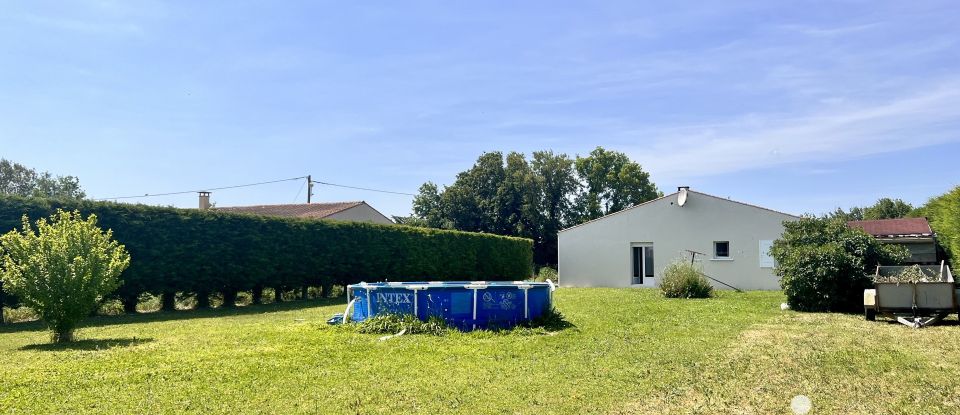 Traditional house 7 rooms of 150 m² in Ardillières (17290)