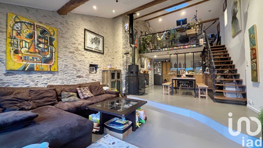 House 4 rooms of 118 m² in Le Bignon (44140)