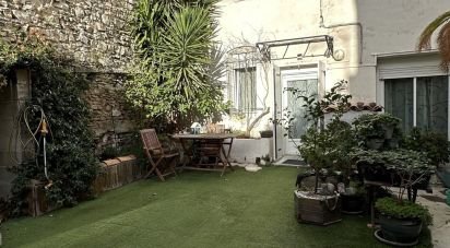 Town house 4 rooms of 93 m² in Nîmes (30900)