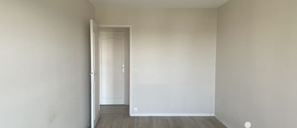 Apartment 3 rooms of 65 m² in Vincennes (94300)