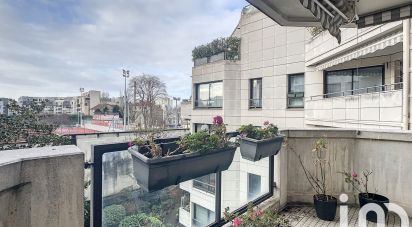 Appartement 4 pièces de 100 m² à Paris (75018)