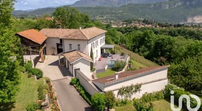 House 7 rooms of 185 m² in Voiron (38500)