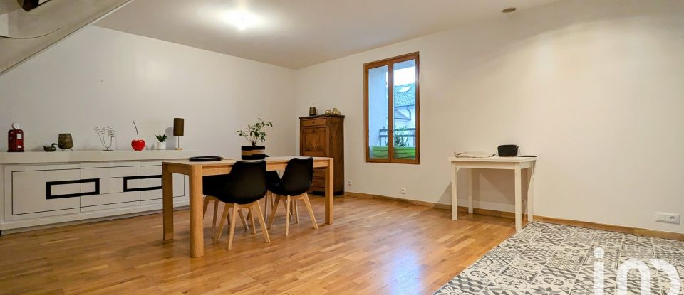 Duplex 3 rooms of 89 m² in Aubergenville (78410)
