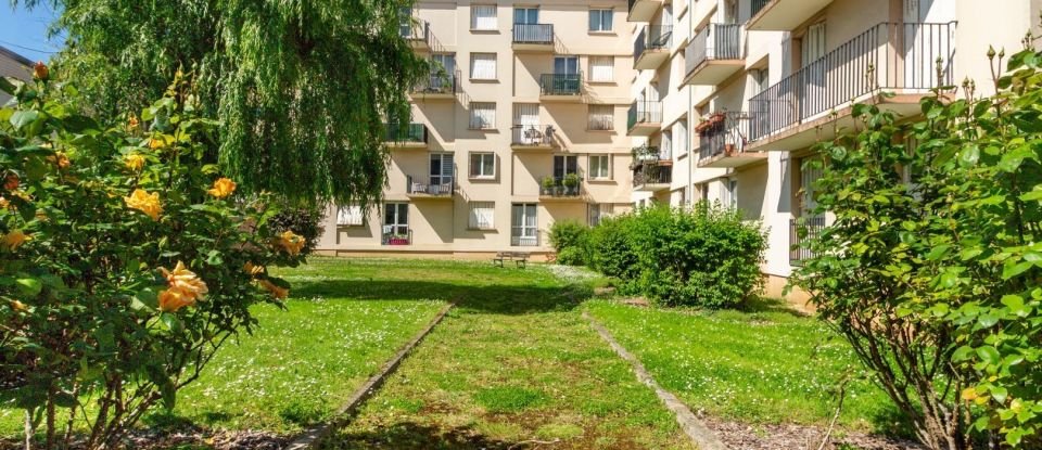 Appartement 5 pièces de 81 m² à Saint-Germain-en-Laye (78100)
