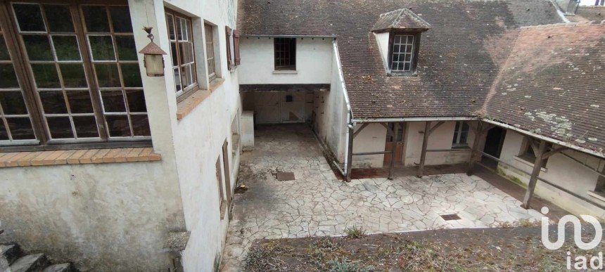 House 7 rooms of 165 m² in Goupillières (78770)